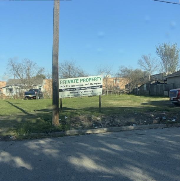 1410 Worms St photo